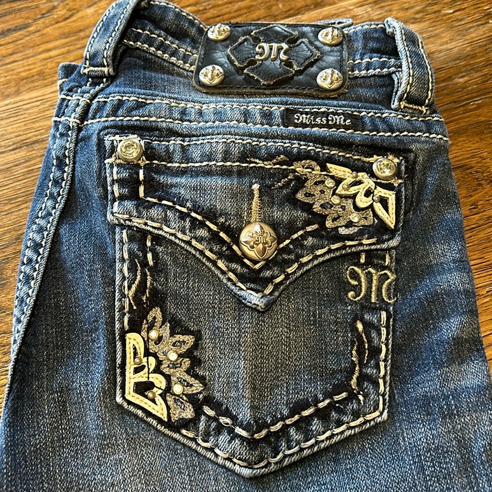 😍👖HP👖😍Miss Me Signature Bootcut Jeans